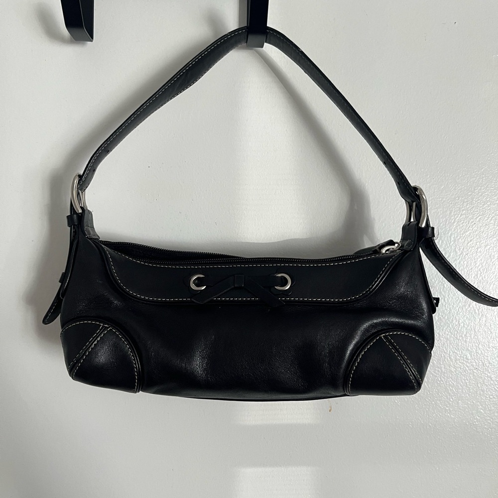 Fossil Black Shoulder Bag with Crescent Shape